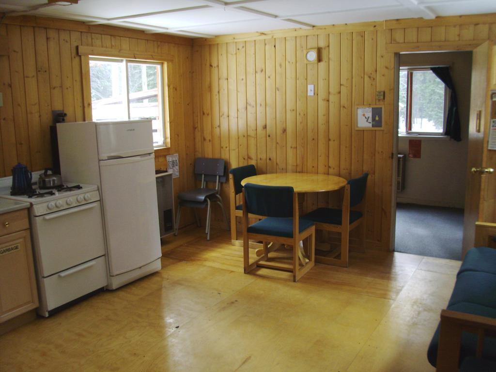 Hi Mosquito Creek - Wilderness Hostel Hostel Lake Louise