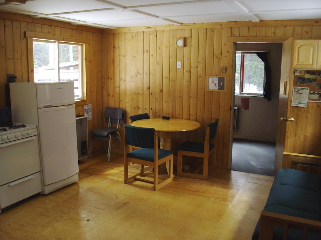 Hi Mosquito Creek - Wilderness Hostel Hostel Lake Louise